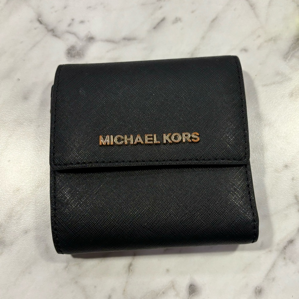 Michael Kors Trifold wallet